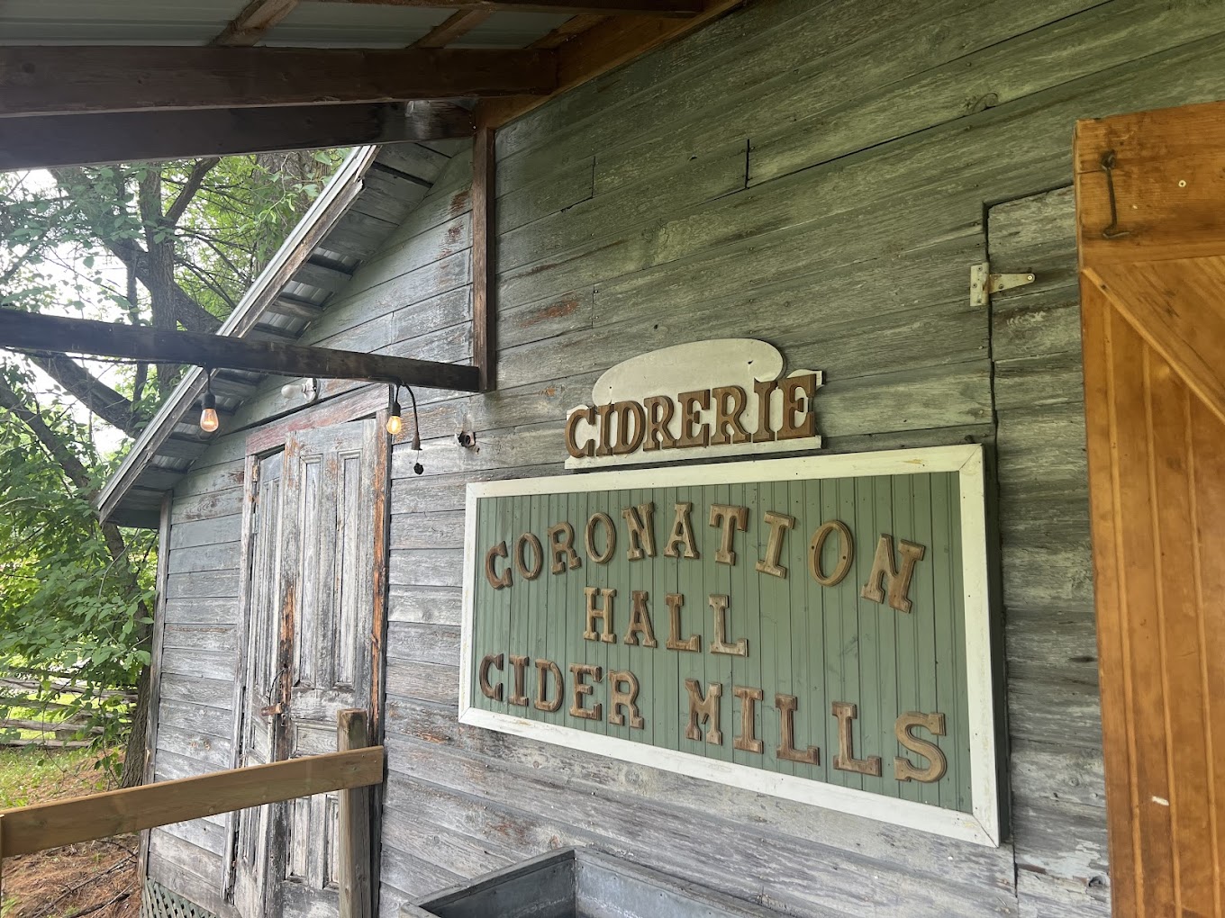 Located in Bristol, Quebec, Coronation Hall Cider Mills is a historic orchard and cidery set in a beautifully restored heritage hall along the Ottawa River.