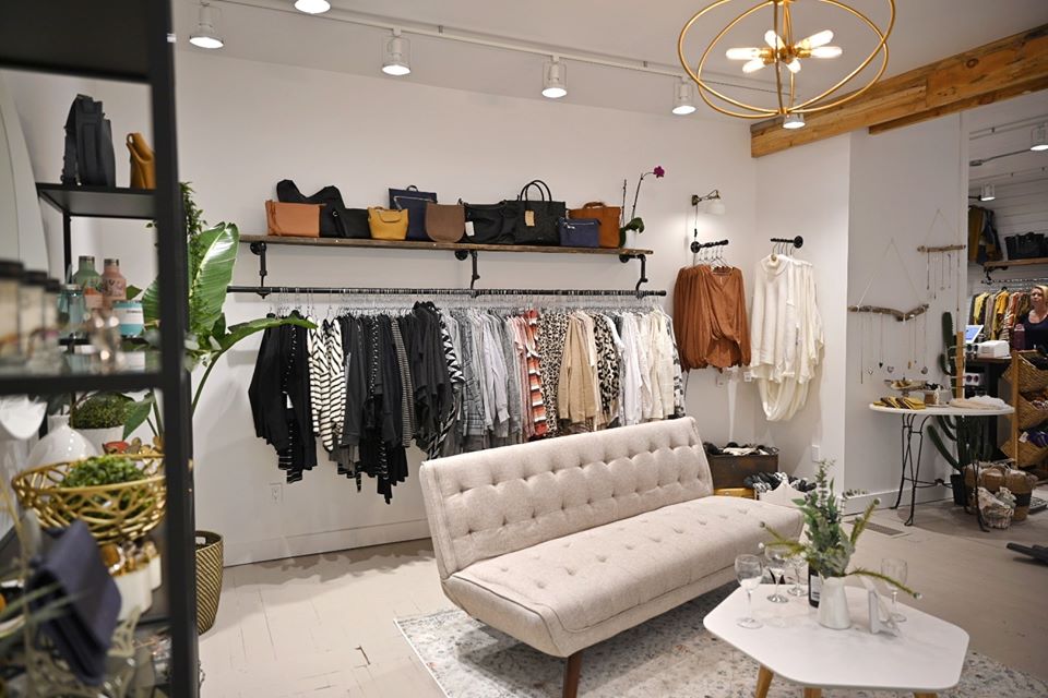 Located in Shawville, Quebec, Jolie Folie Boutique is a locally loved women’s fashion boutique offering curated clothing, accessories, and lifestyle pieces in the heart of the Pontiac region.